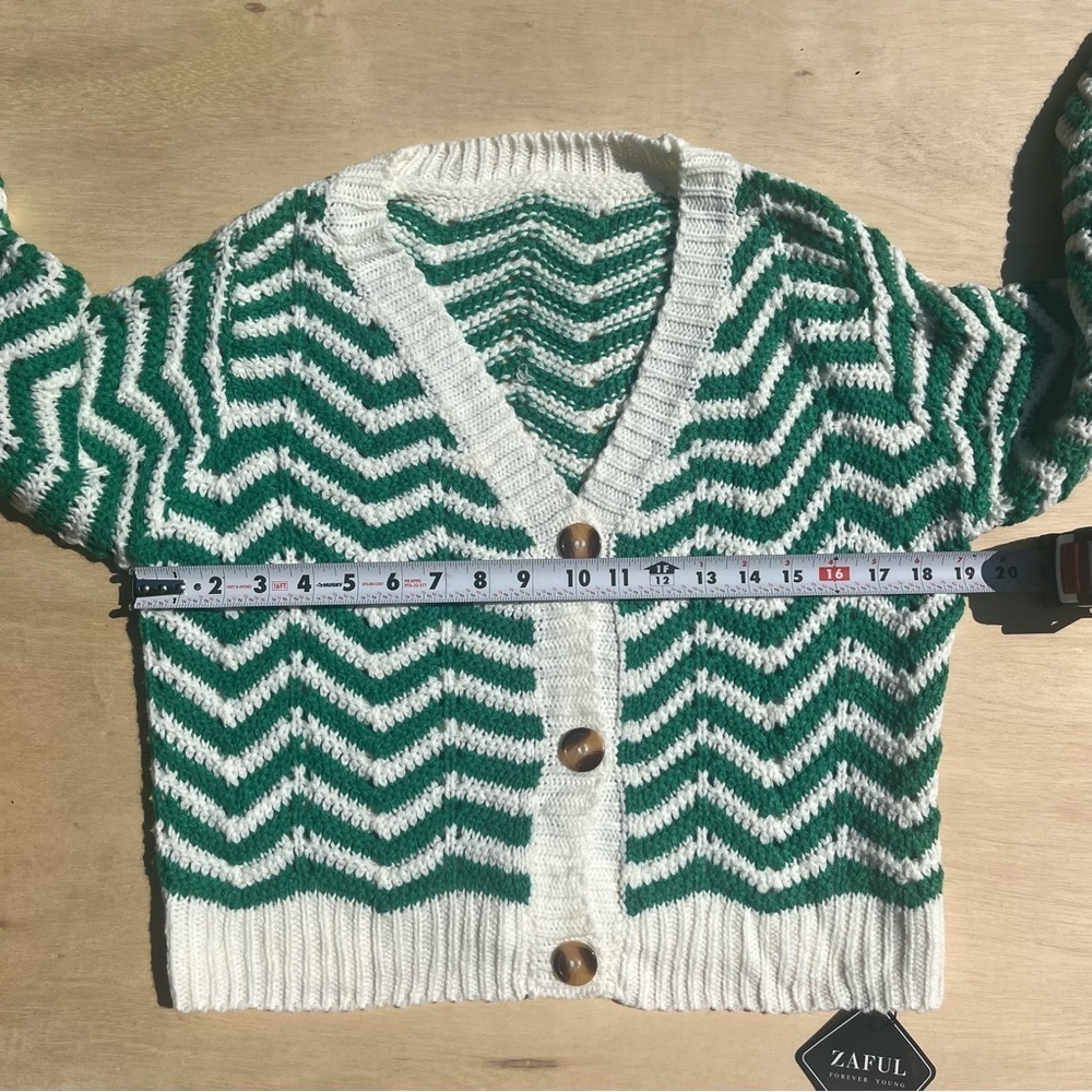 Womens small NWT green cardigan button up casual comfy sweater fall winter warm - Picture 6 of 7